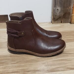 B.O.C. Addi Ankle Boot Women Size 8.5 Zip Up Side Comfort Effortless Versatile